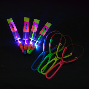 Slingshot lumineux avec flèches clignotantes, jouet d'extérieur en plastique pour enfants de 4 à 6 ans, unisexe, petit modèle à double flash - Product Image 1