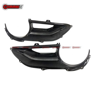 Couvre-feux arrière de style capot en fibre de carbone sèche de qualité supérieure pour Ferrari 488 - Product Image 4