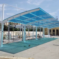 Nouveau design de luxe, abri de voiture en aluminium imperméable avec toit en polycarbonate, protection UV, abri cantilever pour une seule voiture, stationnement automobile