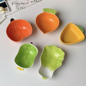 Simpatico cartone animato in ceramica piccolo piatto usa e getta per la casa piatto per sputare ossa per immersione salsa di salsa di soia piatto di condimento - Product Image 1