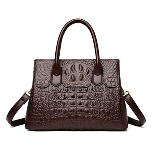 กระเป๋าสะพายข้างลายจระเข้หรูหราใหม่สำหรับผู้หญิงกระเป๋าสะพายไหล่ดีไซน์หนังแฟชั่นสำหรับผู้หญิงกระเป๋าสะพายข้างสีทึบสำหรับผู้หญิง - Product Image 3