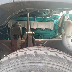 Cabezal de tractor HOWO Sinotruk, 380 Hp, motor principal 6x4, equipado con transmisión automática e iluminación LED - Product Image 6