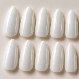 Faux ongles autocollants blancs holographiques en amande, couvrance totale, avec colle, longueur courte à moyenne pour usage quotidien - Product Image 1