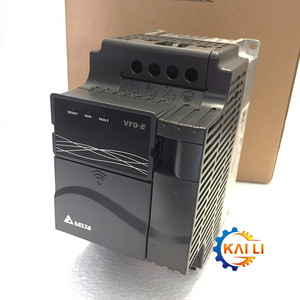 Variateur de fréquence Delta VFD-E VFD022C43A-21 Triphasé Basse Tension Usage Général - Product Image 1