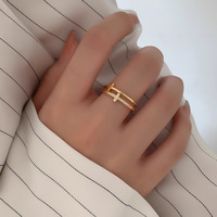 Bague croix double couche en acier titane style européen et américain, tendance et unique, pour couple, à porter sur l'index