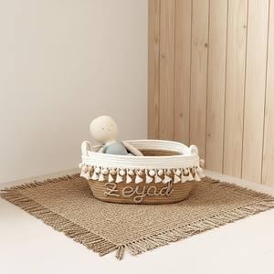 <span class=keywords><strong>Cesta</strong></span> de Almacenamiento de Cuerda de Algodón Tejida Estilo Boho Personalizada, Linda <span class=keywords><strong>Cesta</strong></span> Organizadora de Juguetes de Cuerda Bordada con Borlas de Pompones - Product Image 2