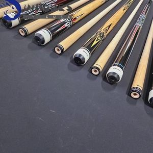 Taco <span class=keywords><strong>de</strong></span> <span class=keywords><strong>billar</strong></span> personalizado <span class=keywords><strong>de</strong></span> carbono completo <span class=keywords><strong>para</strong></span> snooker y <span class=keywords><strong>billar</strong></span>, con incrustaciones, unión radial, baja deflexión - Product Image 2