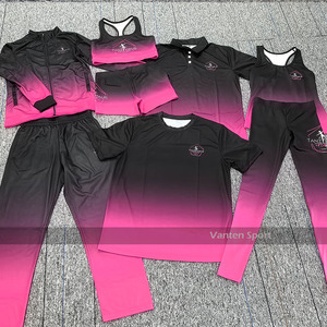 Ensemble uniforme de cheerleading personnalisé avec logo en strass : crop top, soutien-gorge de sport et short, hauts d'athlète personnalisés - Product Image 5