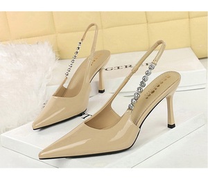 รองเท้าส้นสูงหัวแหลมประดับคริสตัลสีดำแบบใหม่ปี 2025 รองเท้าผู้หญิงแบบสวมเปิดส้น - Product Image 6