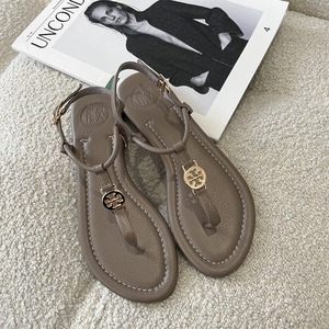 Scarpe basse da <span class=keywords><strong>donna</strong></span> estive con <span class=keywords><strong>sandali</strong></span> infradito scarpe da <span class=keywords><strong>donna</strong></span> in PVC scarpe Casual ciabatte di Design di lusso - Product Image 3