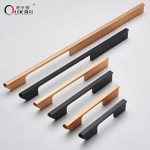 Oukali all'ingrosso lungo armadio in alluminio tirare maniglia stile classico <span class=keywords><strong>per</strong></span> cucina e armadio uso colore nero <span class=keywords><strong>per</strong></span> la palestra <span class=keywords><strong>armadi</strong></span> - Product Image 2