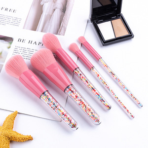 ชุดแปรงแต่งหน้า 5 ชิ้น ด้ามจับพลาสติกวิ้งๆ ขนแปรงสังเคราะห์วีแกน สีเบจ สำหรับแต่งหน้า ทาอายไลเนอร์ คอนซีลเลอร์ และอายแชโดว์ - Product Image 2