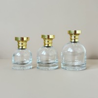 Bouteilles de parfum en verre élégantes et durables de 30ml/40ml/100ml, récipients de parfum durables, bouchon à vis pour boîte de diffuseur de crème de soin de la peau