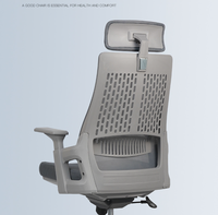 Chaise de bureau ergonomique moderne en maille grise avec dossier haut, assise en mousse réglable et base pivotante à 360 degrés