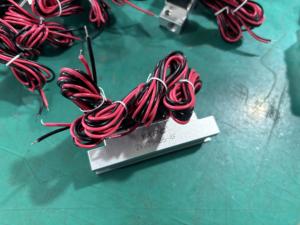 YXPC marka 0.8Mpa 1/8 inç 0.8Mpa NC 2-way 4 istasyonları alüminyum hava Solenoid manifoldu vana 12v 24v iki yönlü manifoldu vanalar - Product Image 5