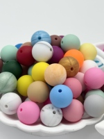 Perles de dentition en silicone pour bébé, 26 lettres, 15 couleurs, 12 mm, personnalisables avec nom, pour bijoux DIY, perles à mâcher en forme de lettres de l'alphabet, vente en gros