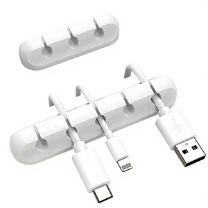 Soporte organizador de cables, 3 ranuras, plástico negro, duradero, para cables, uso en el hogar, oficina y escritorio - Product Image 2