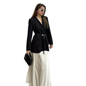 Manteau à col en V pour femmes, style européen et américain, noir, coupe ajustée, avec ceinture en métal, pour les déplacements quotidiens, Smlxl - Product Image 5