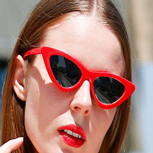 Lunettes de soleil classiques pour femmes, accessoires de mode, monture en plastique, à l'extérieur, bon marché, été - Product Image 3