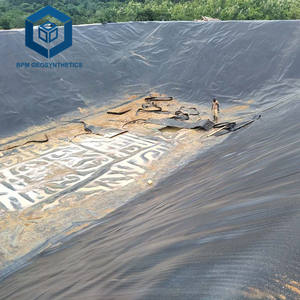 Géomembrane HDPE résistante aux UV de 1 mm et 2 mm, revêtement de bassin industriel pour les applications de bassins de crevettes et de décharges en Indonésie - Product Image 2