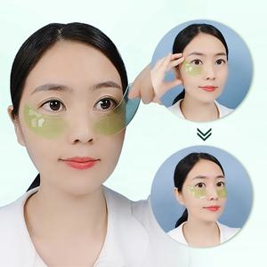 Patchs Hydrogel Anti-rides et Anti-cernes au Collagène et aux Micro-aiguilles, Traitement au Thé Vert et aux Algues Marines pour Tous Types de Peaux (Vente en Gros) - Product Image 4