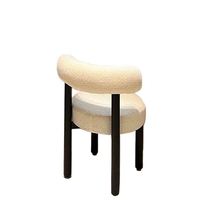 Chaise de salle à manger en tissu au design nordique moderne avec dossier en métal, prix abordable, pieds en métal pour cuisine et salle à manger