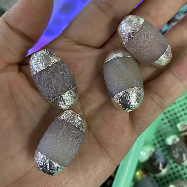 Natürliche ovale Agate Dzi Perlen zuckerguss Edelstein Perle mit vergoldeten und silberpflegenden Spitzen