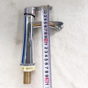 Grifo de Lavabo Tenglida de un Solo Orificio con Válvula de Cerámica, Grifo de Agua Fría Individual de Aleación de Zinc para Montaje en Encimera - Product Image 3