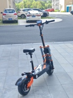 Skuter Listrik Baru Boyueda M2 Motor Ganda 5000W *2 Boyueda 95Km/Jam untuk Dewasa Bertenaga EU USA
