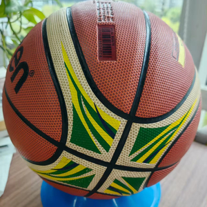 Ballon de basket-ball en cuir composite taille 5/6/7 pour jeu en intérieur et en extérieur avec aiguille - Product Image 1