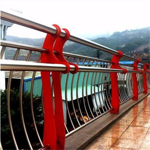 Barrières de pont en acier inoxydable Ruici Q235, fabriquées sur mesure pour les garde-corps routiers municipaux - Product Image 1