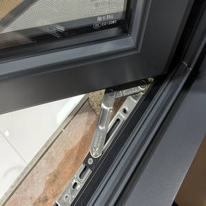 カスタムサイズのモダンなアルミ製スイング開き窓（寝室用、防音、亜鉛製金具オプション付き、5年保証） - Product Image 5