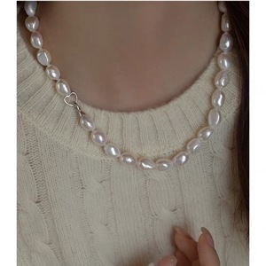 Collar de Perlas de Agua Dulce Barrocas Blancas Grandes, Elegante y de Moda, Estilo Francés, Collar de Perlas Irregulares Naturales para Clavícula - Product Image 1