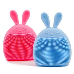 Manual Silicone Facial Cleansing Brush - Soft Face Scrubber <b>Pad</b> for Deep Pore Cleaning and Exfoliating Skin Care - Product Image 4