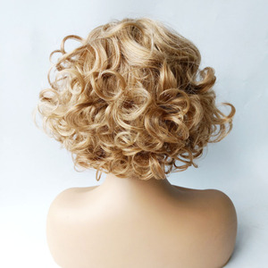 Perruques Full Lace Wigs blondes de qualité supérieure, perruque en <span class=keywords><strong>Mousse</strong></span> Yaki ondulée crépue bouclée avec Logo et étiquette personnalisés - Product Image 3