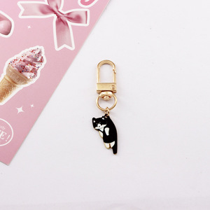 Portachiavi Minimalista Gatto Dorato, Ciondolo Realistico a Forma di Animale per Zaino e Chiavi Auto, Piccolo Pendente Unico a Forma di Gatto, Regalo per Amanti dei Gatti - Product Image 6