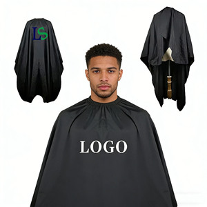 Capa <span class=keywords><strong>de</strong></span> Barbero Profesional Personalizada con Logotipo, Capa <span class=keywords><strong>de</strong></span> Peluquería Impermeable con Cierre Ajustable <span class=keywords><strong>en</strong></span> el Cuello para Salón y Corte <span class=keywords><strong>de</strong></span> Cabello <span class=keywords><strong>en</strong></span> Casa - Product Image 1