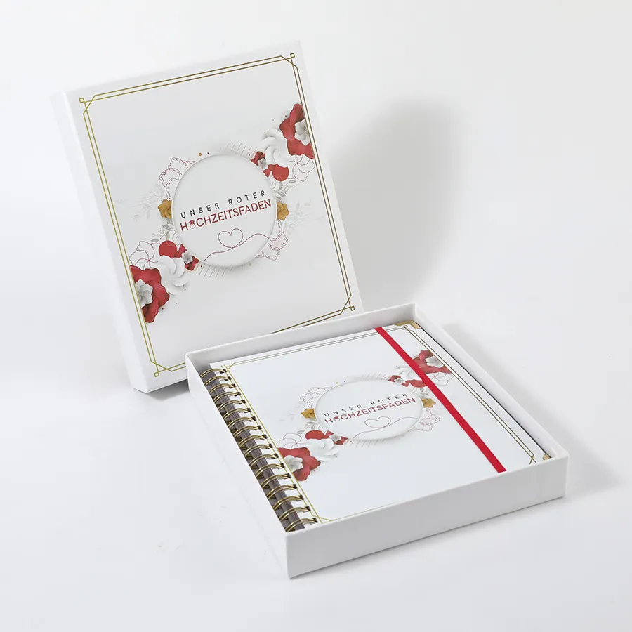 Sampul keras mewah buku catatan jurnal kertas putih dan buku perencana organizer pernikahan dengan kotak kemasan