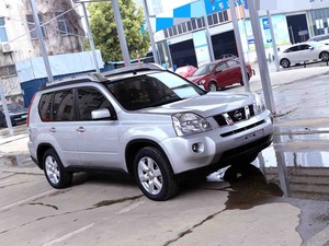 Vente en gros – <span class=keywords><strong>Nissan</strong></span> X-TRAIL 2.5L 4x4 <span class=keywords><strong>automatique</strong></span> LHD, modèle 2012, fabriqué en Chine – SUV tout-terrain spacieux d'occasion à prix abordable - Product Image 3