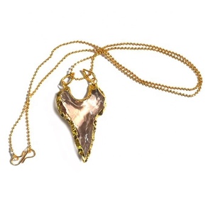 Colliers de bijoux fantaisie collier de pointes de flèche en forme de lune rose agate de pointe de flèche semi-précieuse naturelle - Product Image 1