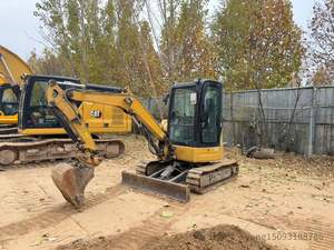 Mini-excavatrice sur chenilles CAT 303.5E d'occasion de 3,5 tonnes en bon état, avec moteur CAT C1.8 et godet de 0,11 m³ - Product Image 4