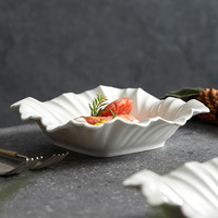 Plat carré blanc pour salade de fruits, plat de service de luxe léger, plat peu profond en céramique, compatible micro-ondes, design minimaliste moderne