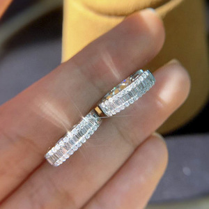 Orecchini con micro pavé di zirconi per donna, gioielli da orecchio alla moda per l'ufficio e l'uso quotidiano - Product Image 2