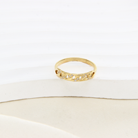 Bague unisexe tendance en acier inoxydable plaqué or 14 carats PVD avec zircon creux, hypoallergénique, idéale pour mariage, fiançailles ou comme cadeau.
