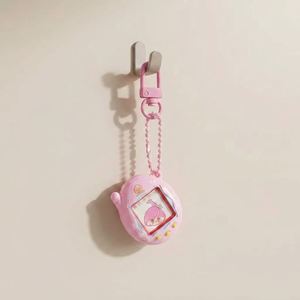 Porte-clés Tamagotchi en plastique personnalisé, dessin animé, impression numérique, forme irrégulière, tendance mode, souvenir - Product Image 4