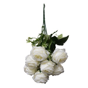 Bouquet de fleurs artificielles Yixuan à 7 têtes de roses printanières, arrangement floral en soie et plastique pour mariage et décoration de salon - Product Image 2