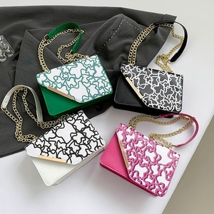 กระเป๋าถือสะพายไหล่หนัง PU ดีไซน์เนอร์แฟชั่นผู้หญิง รุ่นปิดฝาแบบสายเดี่ยว ลดราคาสุดฮอตประจำปี 2024 - Product Image 1