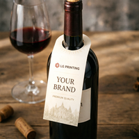 Étiquette de col de bouteille de vin, emballage personnalisé en boîte, boîte en papier pour le branding du vin et des spiritueux, présentation haut de gamme pour la vente au détail