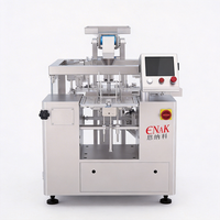 Machine automatique de remplissage et de scellage de sachets préformés pour chips de patate douce et bâtonnets de maïs