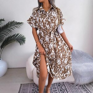 Abito chemisier da donna Primavera Estate 2026 con stampa leopardata, colletto a revers, maniche corte, cintura in vita, vestibilità ampia, lunghezza midi - Product Image 4